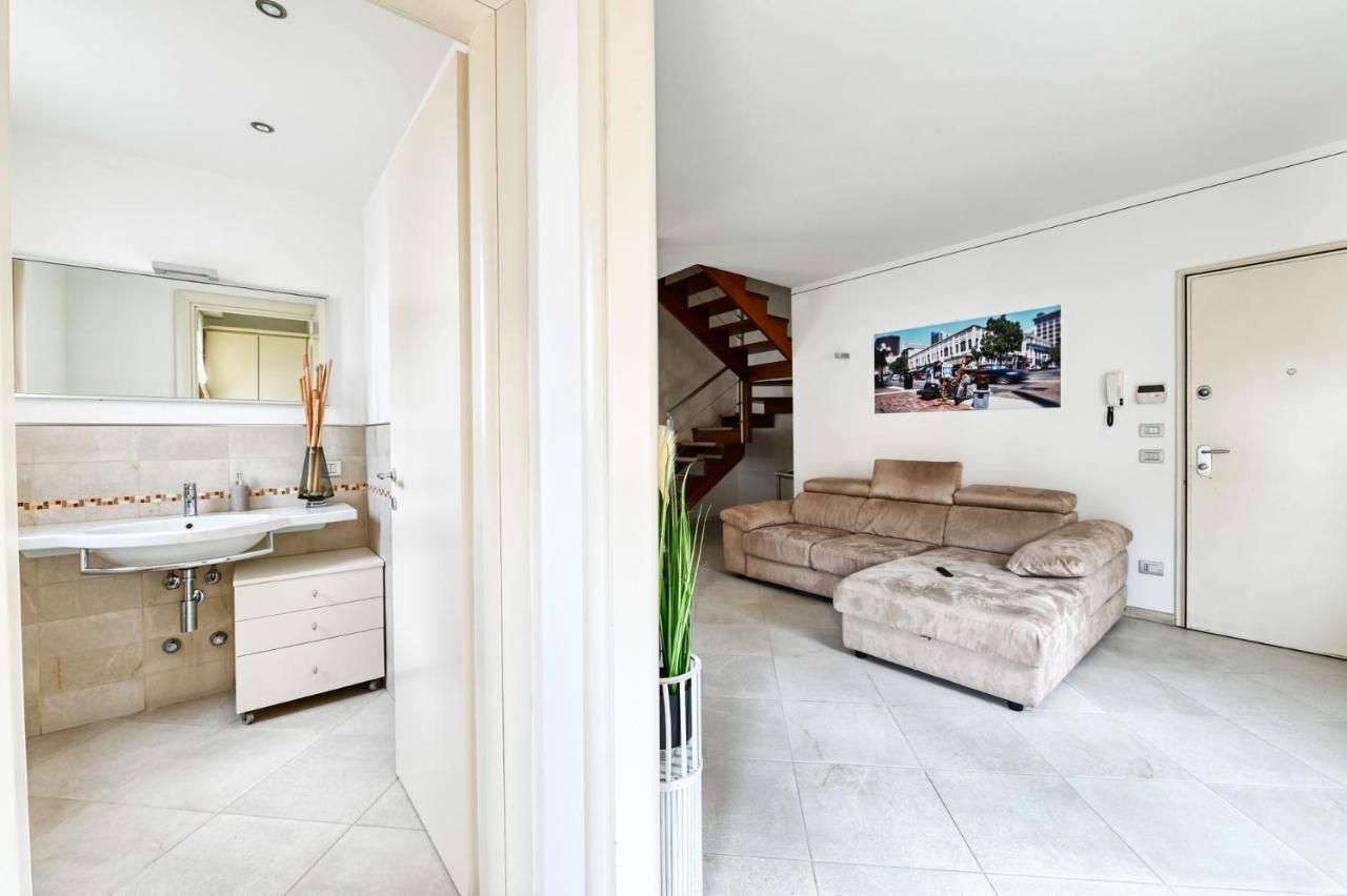Pearl House - Sirmione Holiday - Jacuzzi Privata 外观 照片