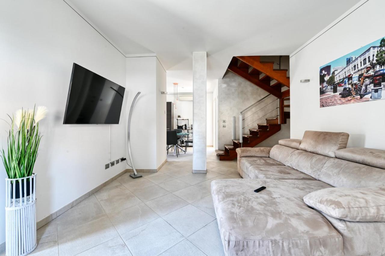 Pearl House - Sirmione Holiday - Jacuzzi Privata 外观 照片