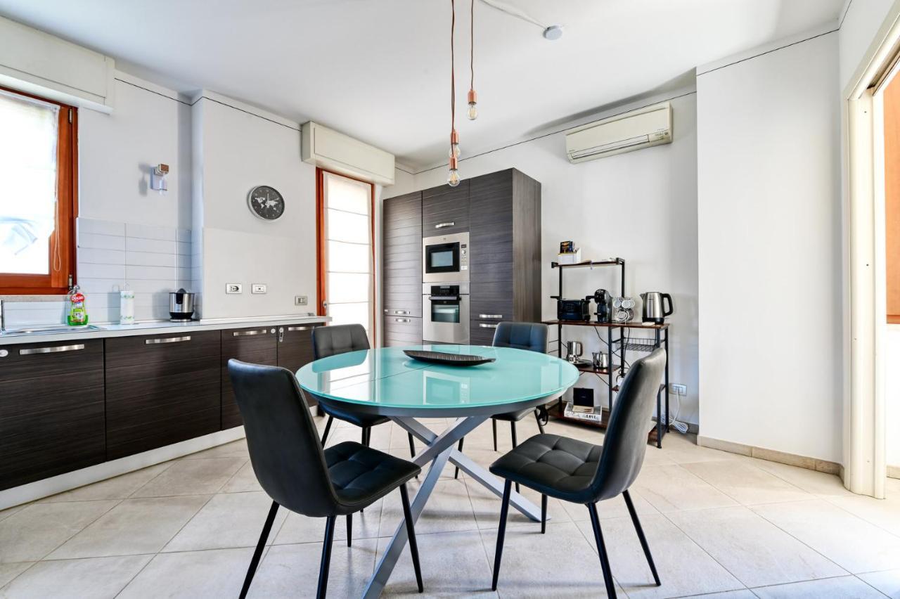 Pearl House - Sirmione Holiday - Jacuzzi Privata 外观 照片